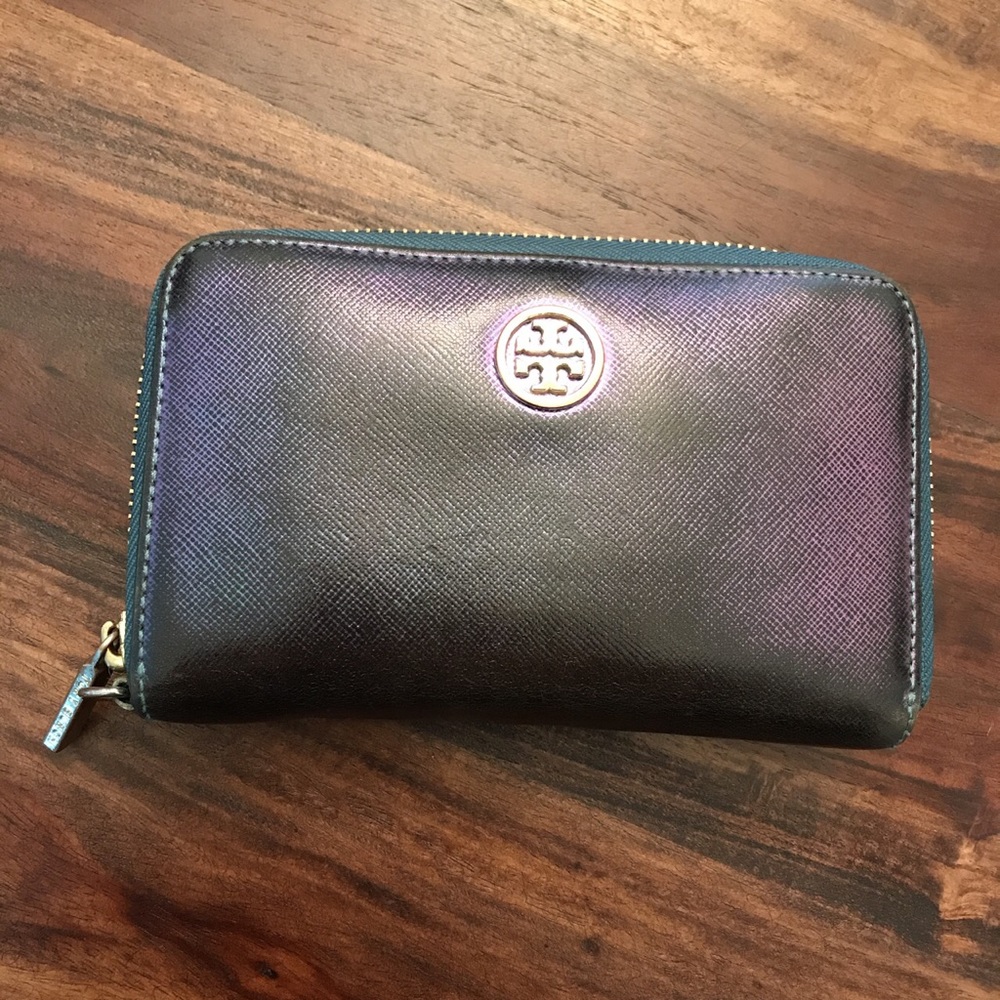 tory burch wallet